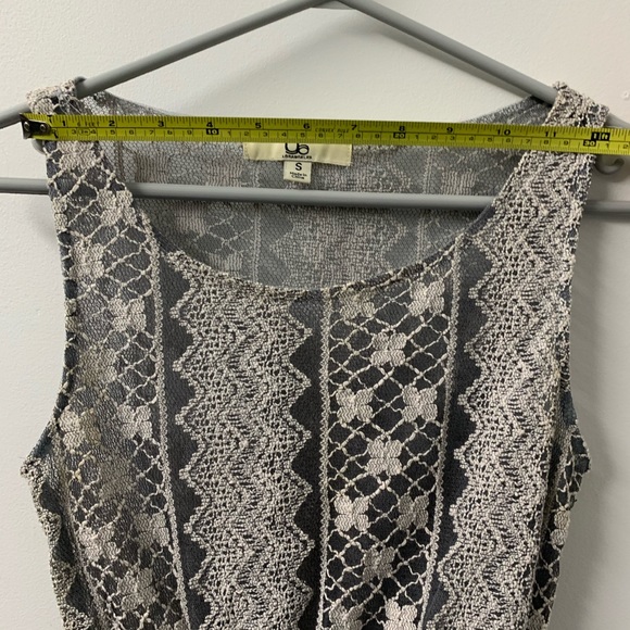 Ya Los Angeles Lace Peplum Sleeveless Top - Picture 6 of 6